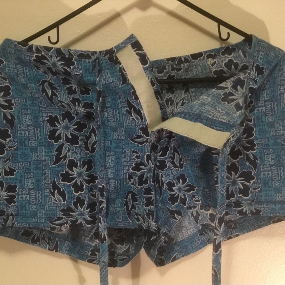 Big Flirt Swim Shorts - Picture 2 of 4
